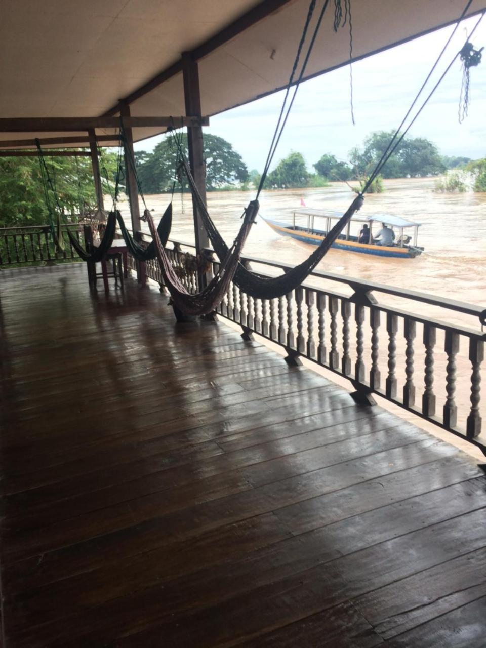 Riverside Bungalow Hotell Ban Dondét Eksteriør bilde