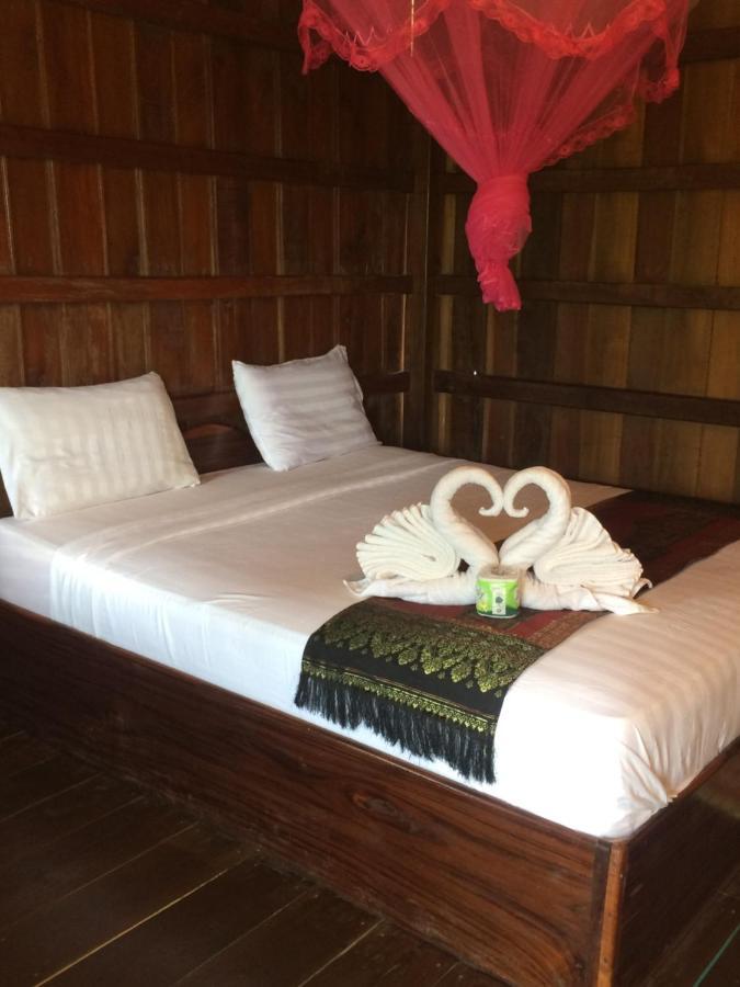 Riverside Bungalow Hotell Ban Dondét Eksteriør bilde