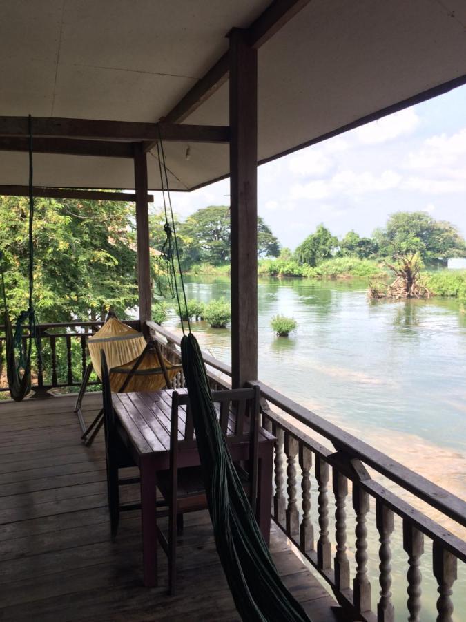 Riverside Bungalow Hotell Ban Dondét Eksteriør bilde