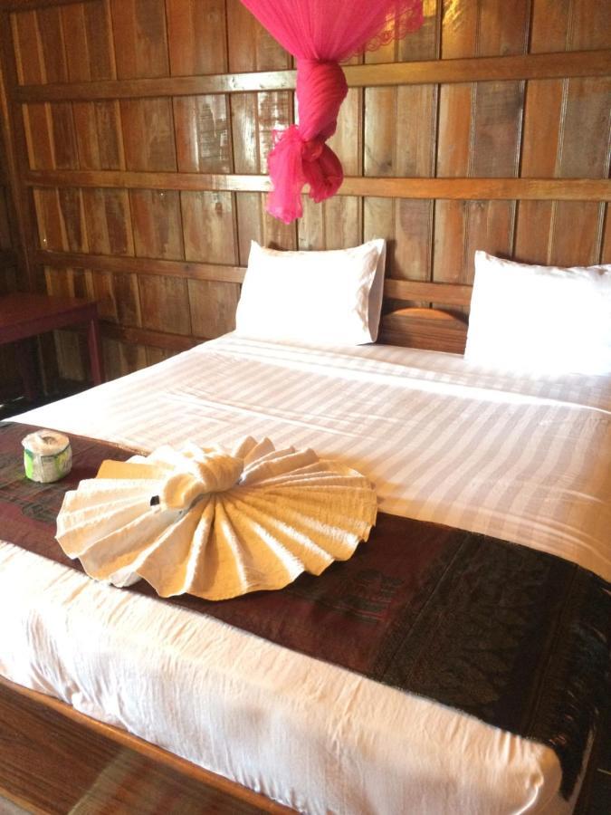 Riverside Bungalow Hotell Ban Dondét Eksteriør bilde